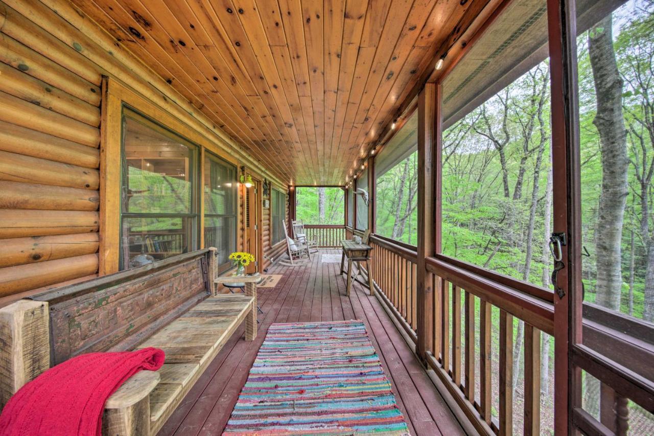 Peaceful Blue Ridge Cabin With Decks And Fire Pit Exterior photo