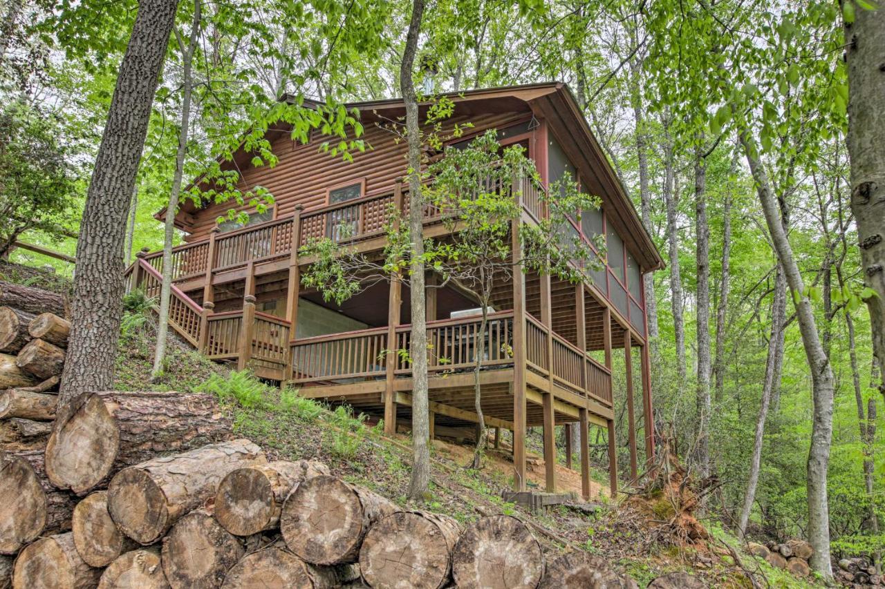 Peaceful Blue Ridge Cabin With Decks And Fire Pit Exterior photo